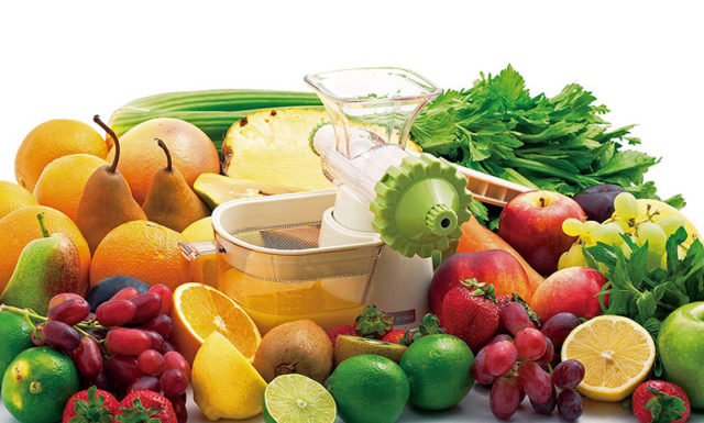 Faire des jus avec un extracteur manuel Faire des jus avec un extracteur manuel